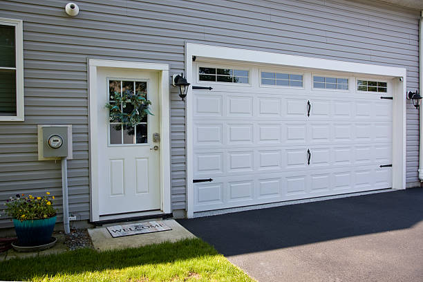 24/7 Emergency Garage Door Panel Replacement experts in Bayou L'Ourse, LA